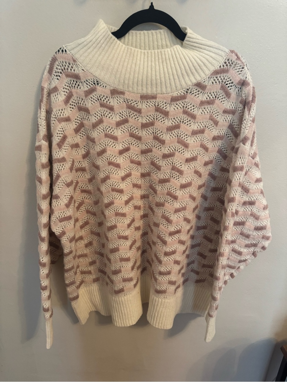 Liz Claiborne Women’s plus- cream, pink and brown 2x sweater